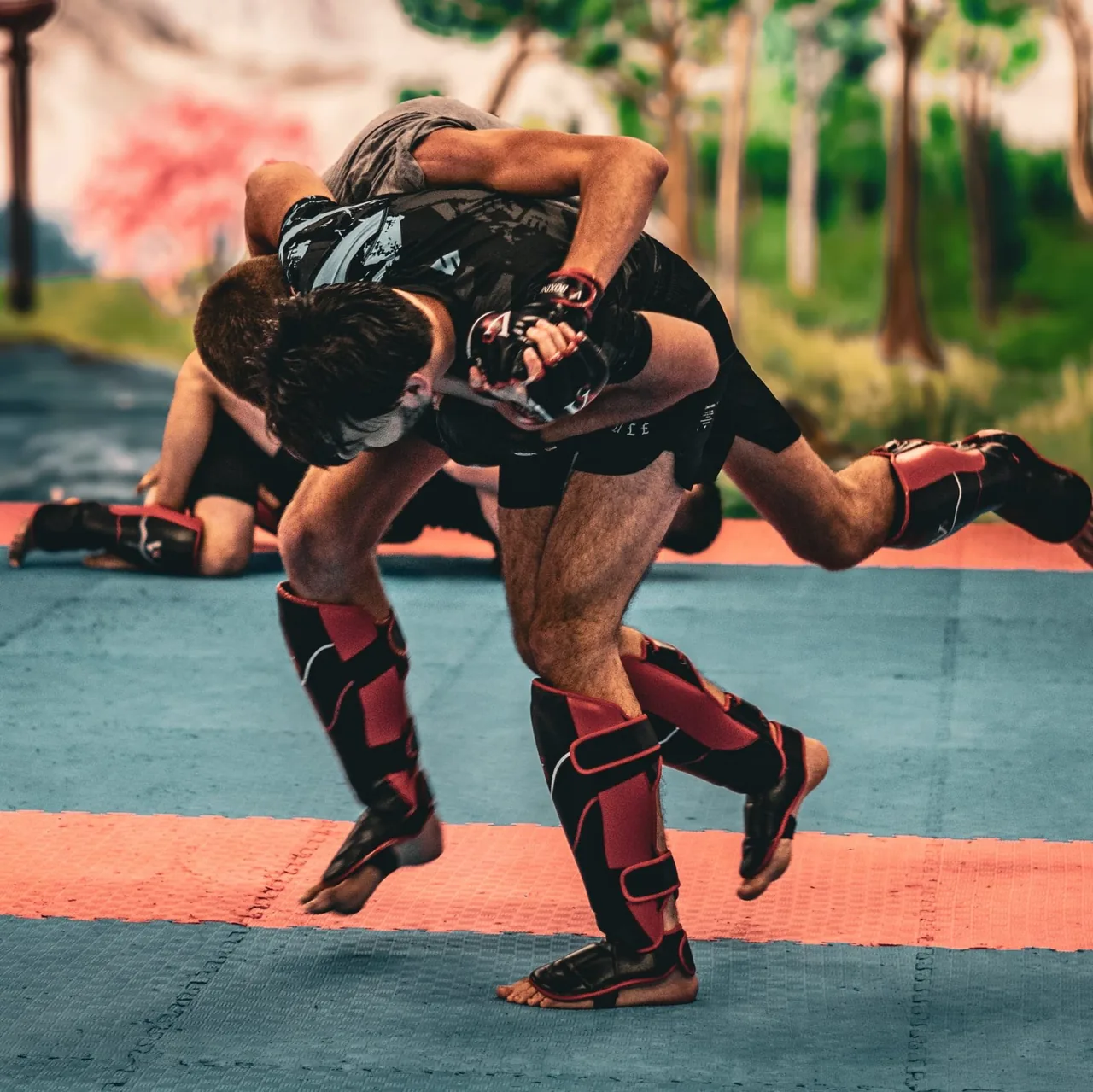 Pratique du MMA illustrant le travail technique